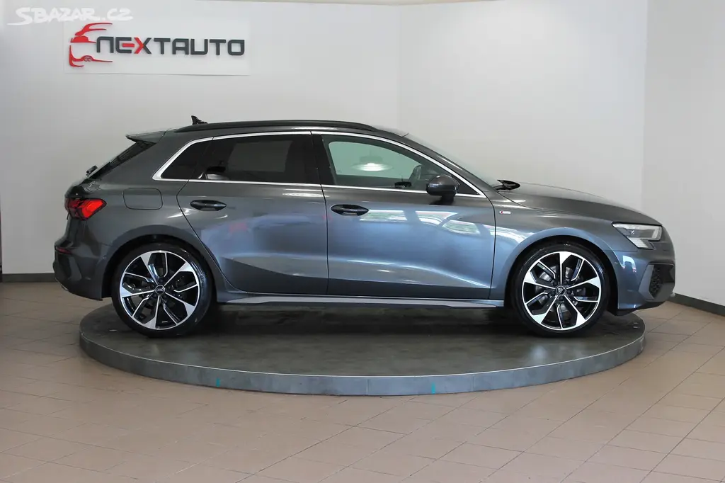Audi A3, 35 TFSI 110kW SPORTBACK S-LINE - fotka 5