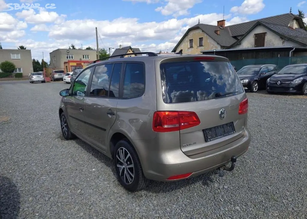Volkswagen Touran 1.6 TDI 7 Míst, Panorama nafta - fotka 4