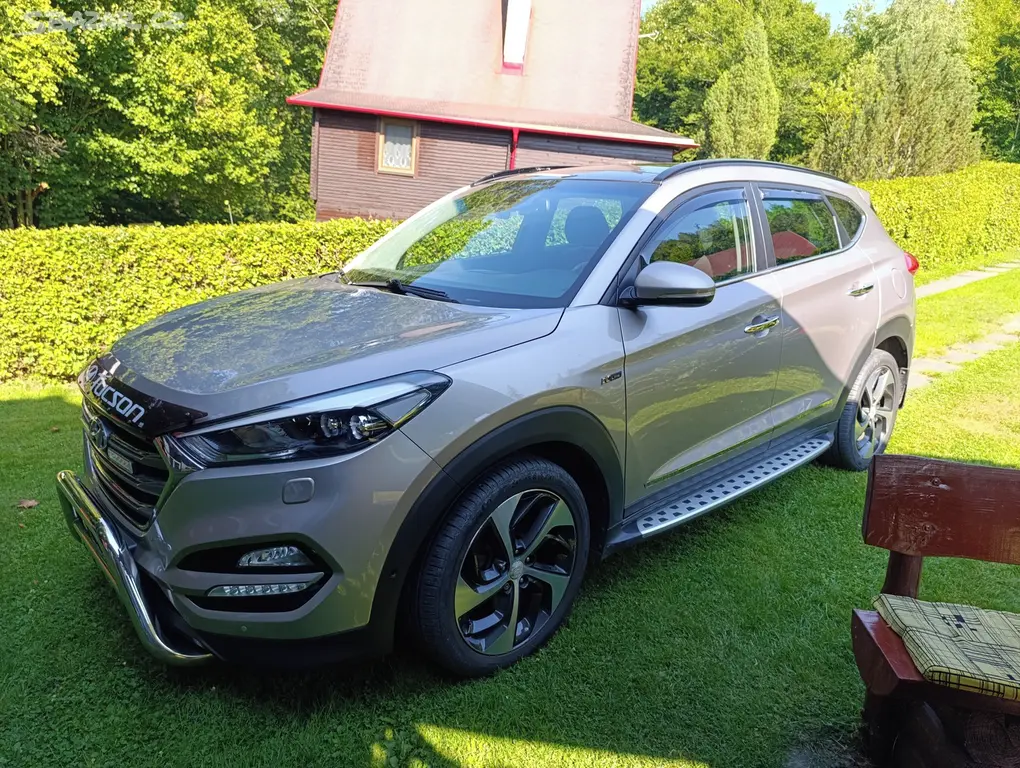 Prodám Hyundai Tucson 2,0 CRDI DCT 4x4 TOP stav - fotka 2