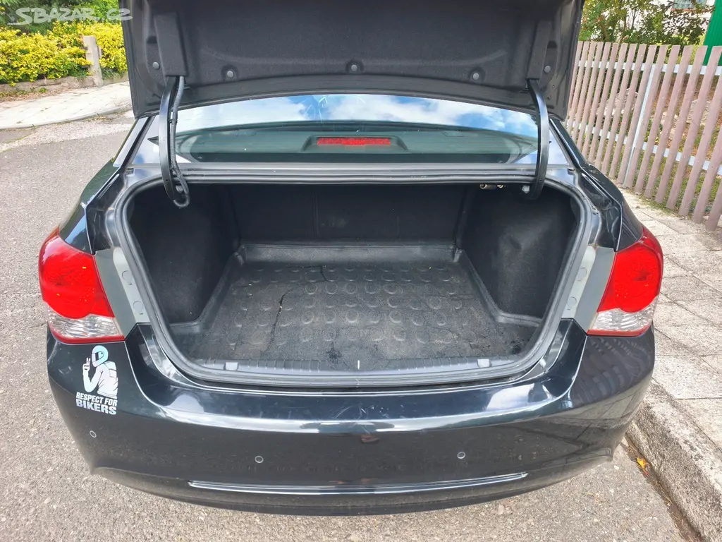 Chevrolet Cruze 1.6 91kw - fotka 6