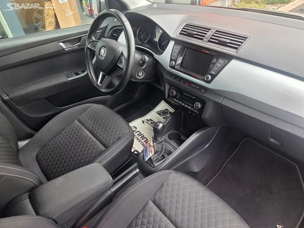 Škoda Fabia, 1.0 TSI SERVISI KNÍŽKA - fotka 5