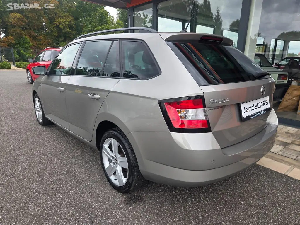 Škoda Fabia, 1.0 TSI SERVISI KNÍŽKA - fotka 2