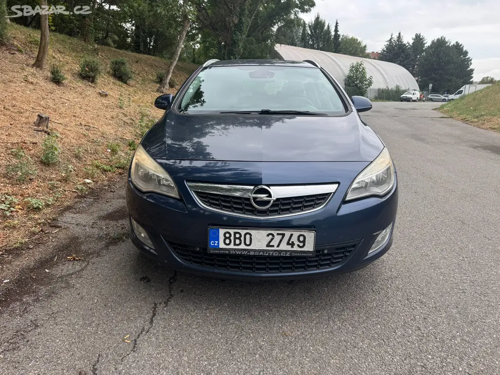 Opel Astra 2,0CDTi 121KW, MANUÁL, AUTOKLIMA, ČR - fotka 5