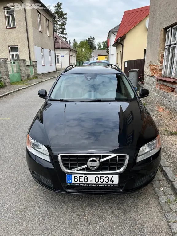 Volvo V70 170kW, 240 tis. km, STK