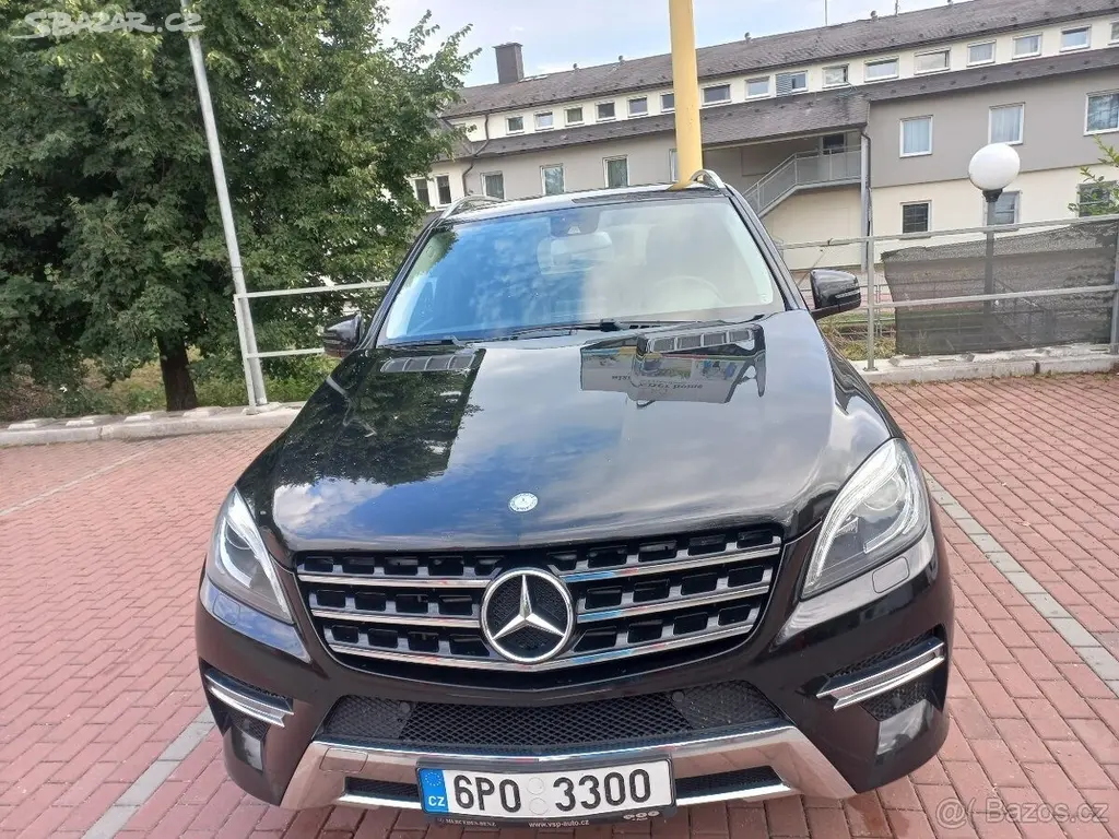 Mercedes-Benz Třídy M 3,0 ML 350 diesel, rok výr - fotka 2