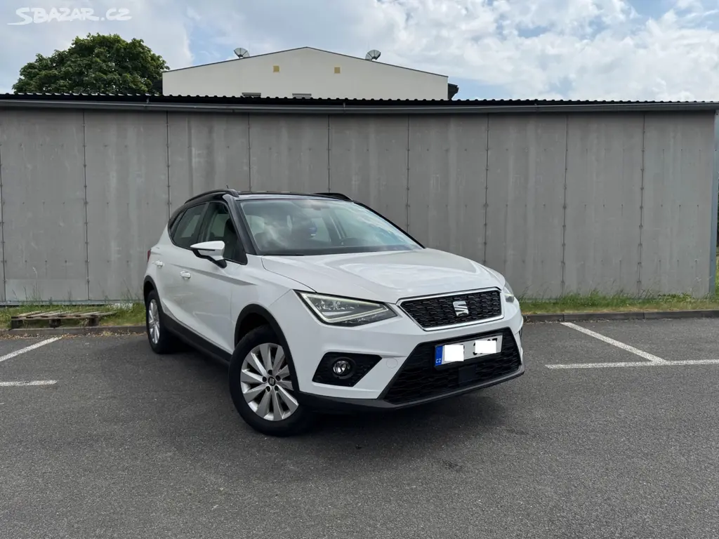 SEAT Arona 1.0 TSI Style,Full LED,Tempomat,16alu