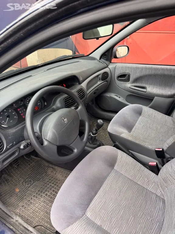 Renault Megane 1.6 16v 79kw - fotka 5