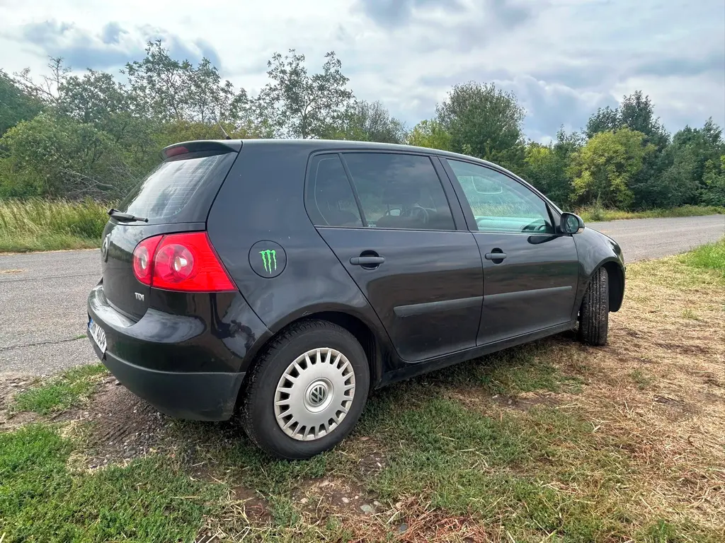 156 tis.km,Climatron.Volkswagen Golf V 1.9TDI 77kw - fotka 5