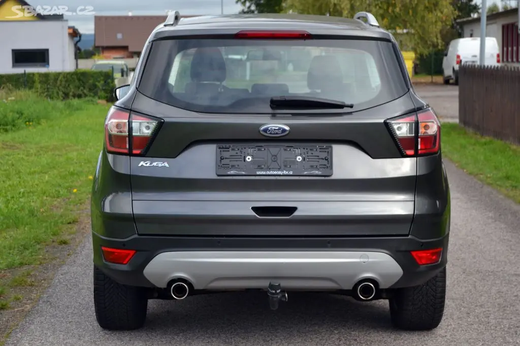 Ford Kuga 2.0 TDCi 110kW Cool&Connect 4x4 - fotka 3
