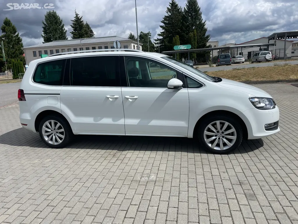 VW SHARAN 2,0TDi Highline LED Radar CZ DPH 1maj 18 - fotka 5