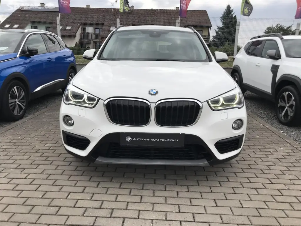BMW X1, 2,0 XDRIVE 4x4 - fotka 2