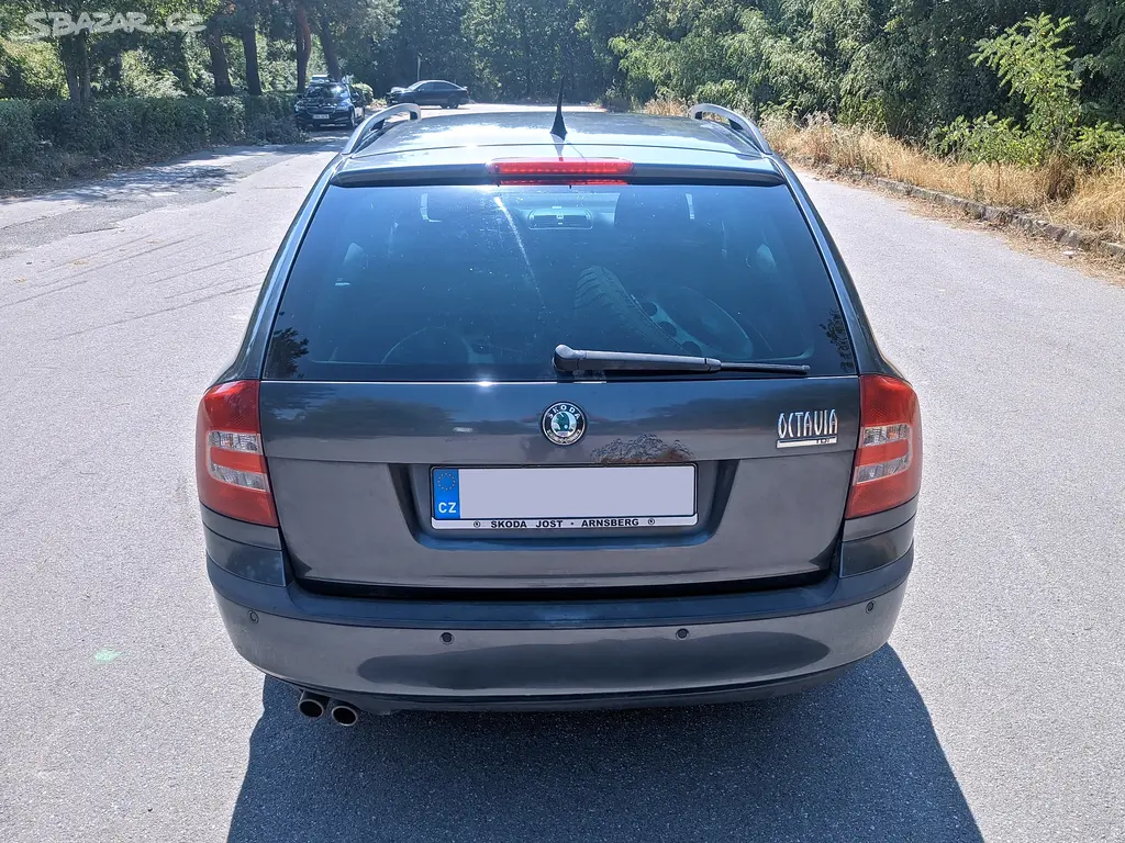 Škoda Octavia II combi 2.0 TDI 103kW 2007 - fotka 4