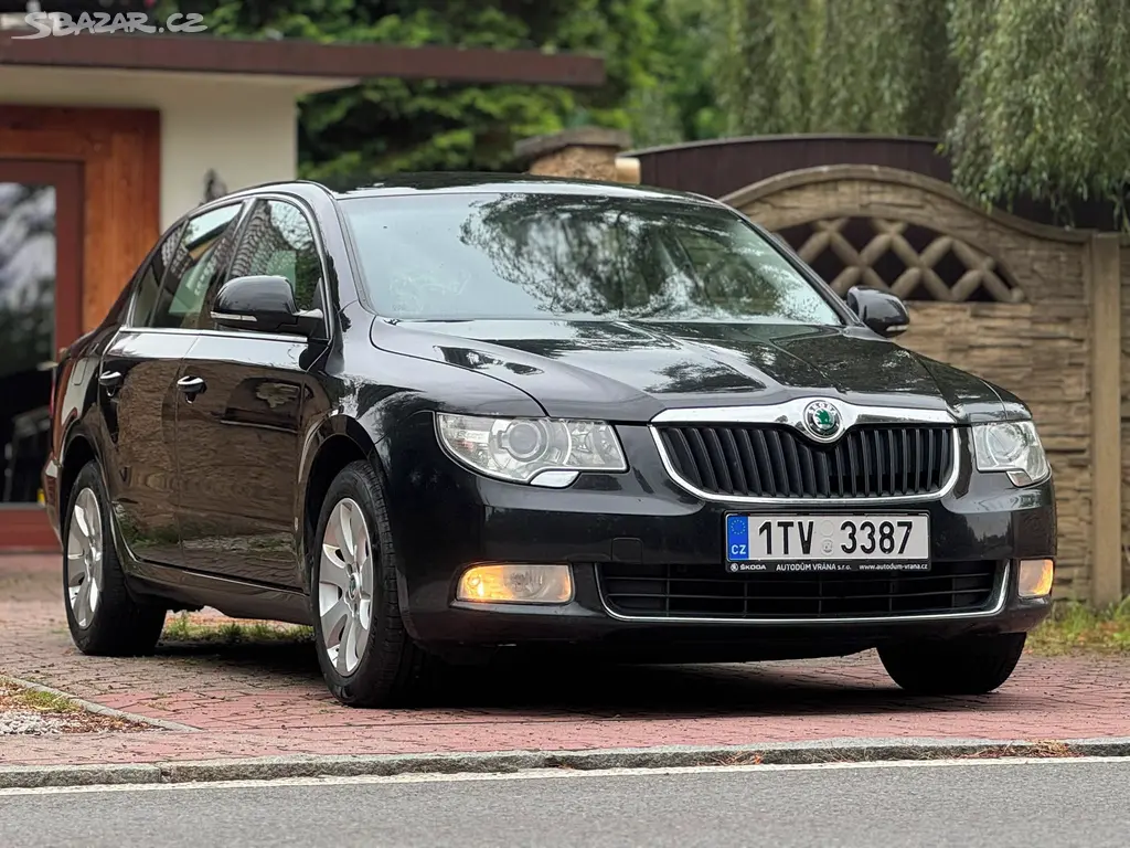 Škoda Superb 2.0TDi ČR čidla aut. klima