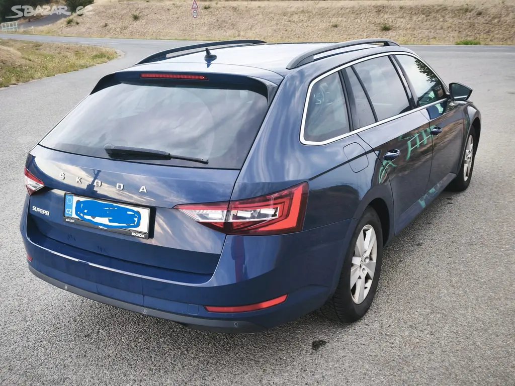 Superb 3 combi, 2.0 TDI 110 kw, bez adblue, manuál - fotka 4