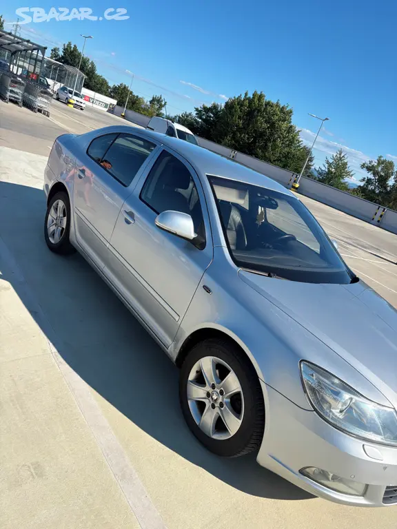 Škoda octavia 2 - fotka 2