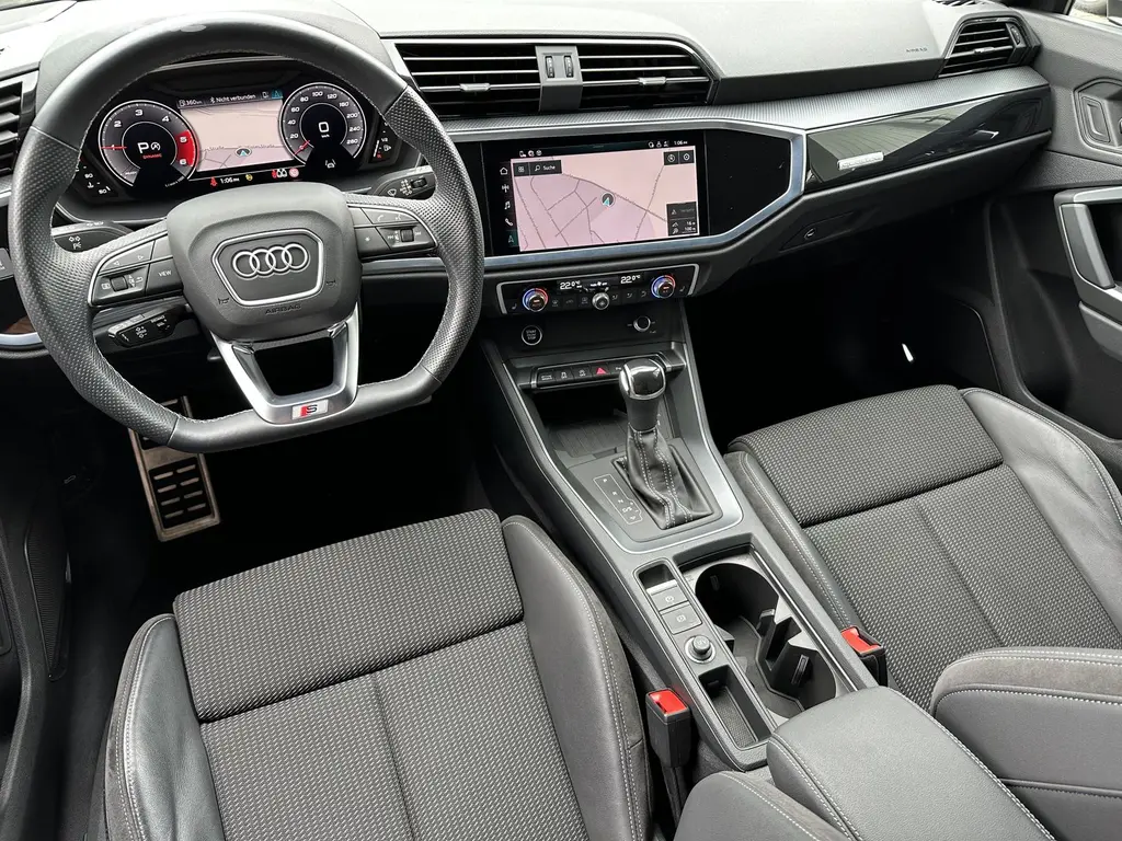 Audi Q3 40 TDI Quattro S-Line - fotka 6