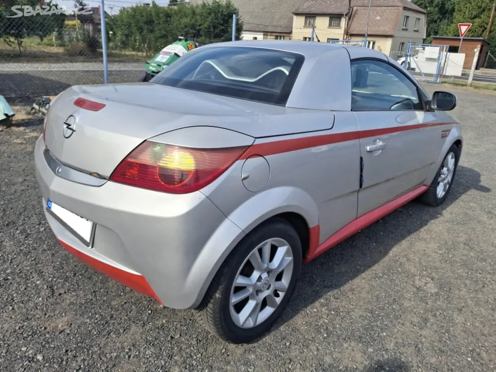 Opel Tigra Roadster 1,4i 16V - fotka 3