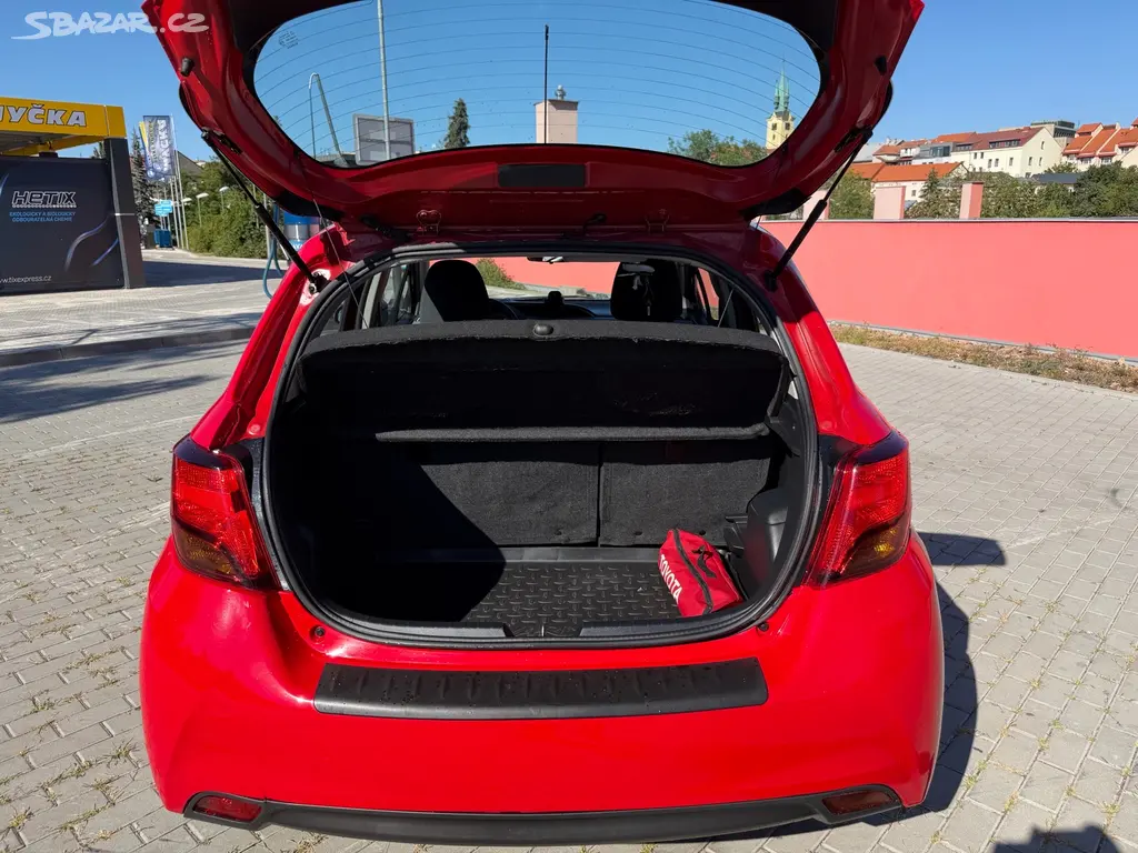 Prodám Toyota Yaris 1.33 VVT-i 73 kW Automat - fotka 6