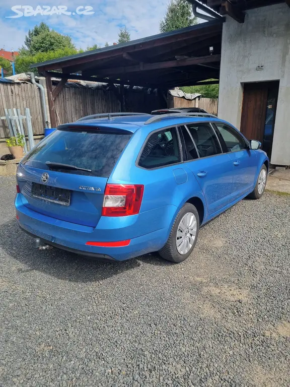 Škoda octavia combi 2.0Tdi, R.v.2016 - fotka 3