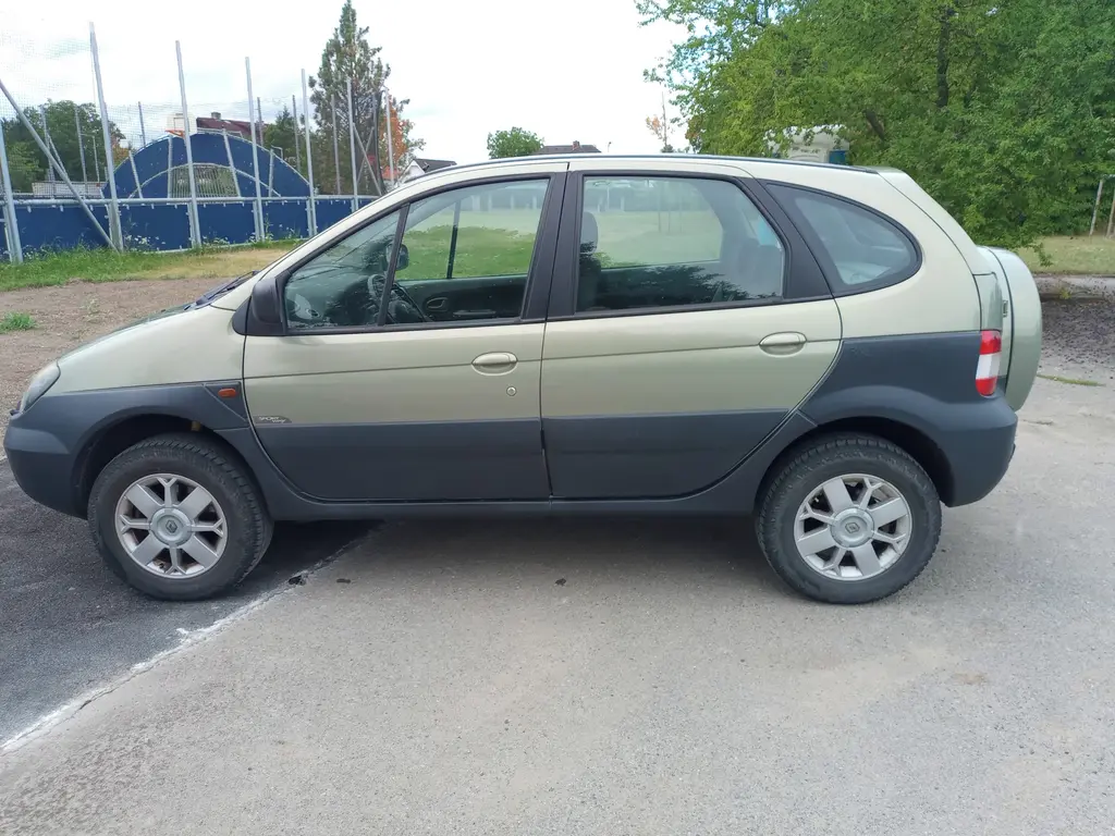 Renault Scenic RX4 - 4x4 - fotka 3