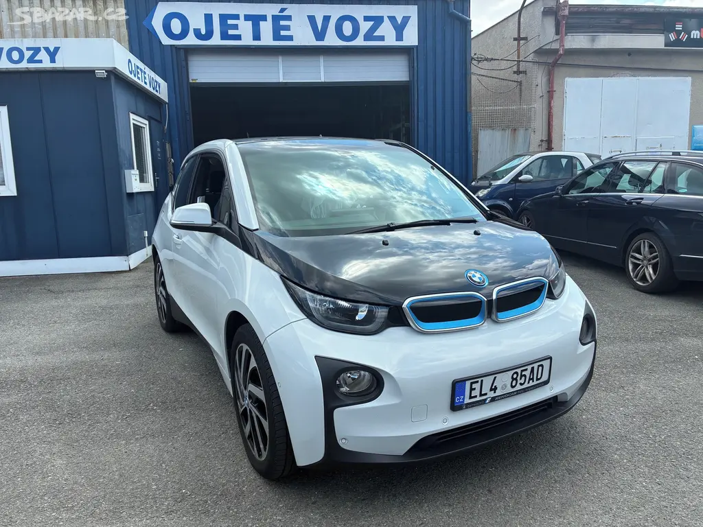 BMW i3, 60Ah 125kW, NAV, KAM,LED,aj. - fotka 2