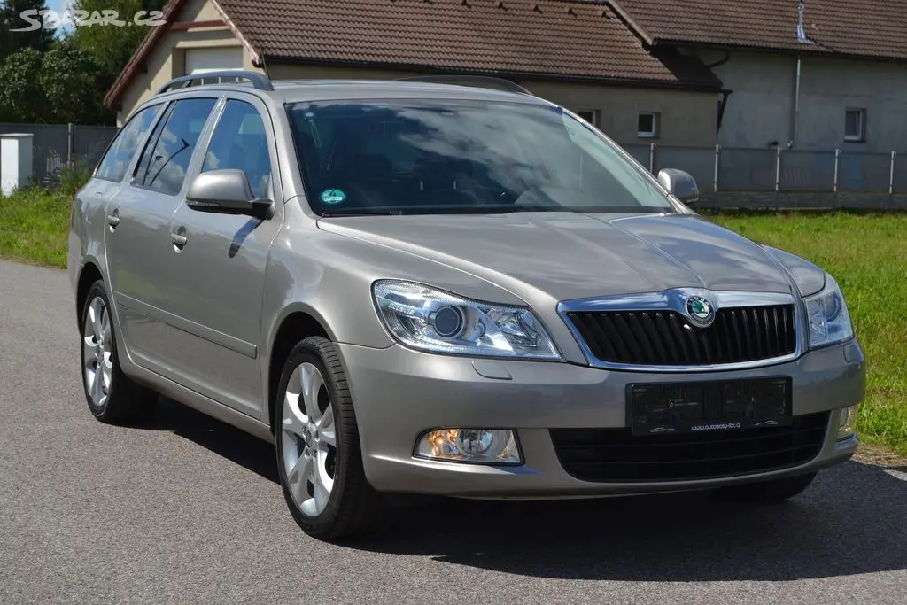 Škoda Octavia 1.4 TSI 90kW Elegance kombi - fotka 5