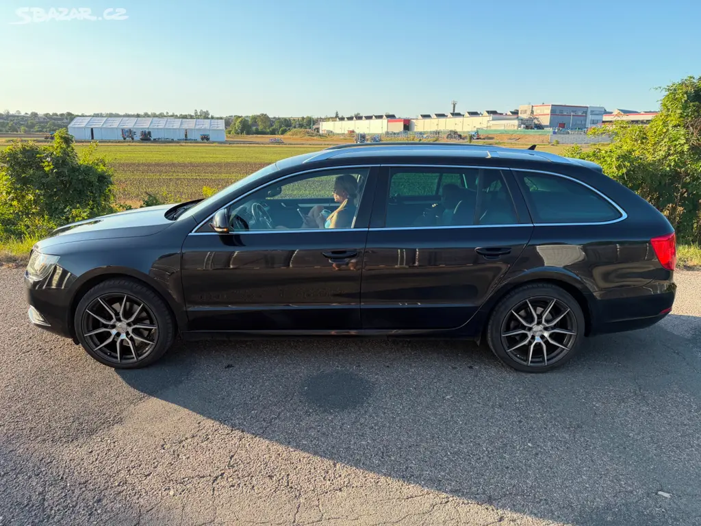 Škoda Superb Combi 2.0 TDI DSG 125 kW 2014 - fotka 5