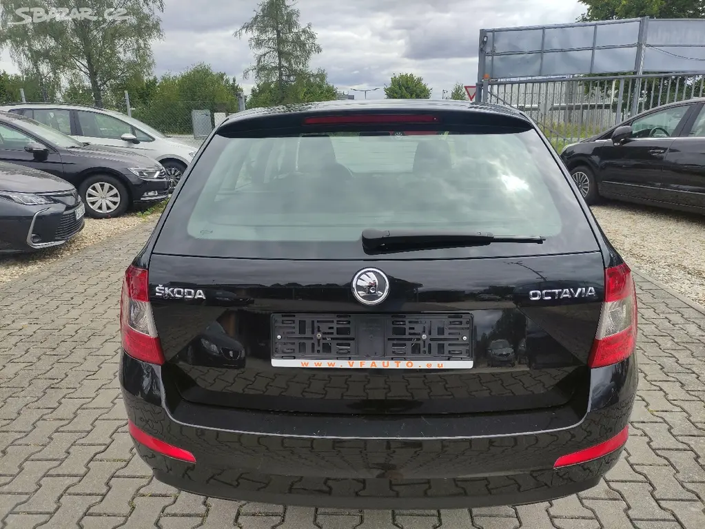 ŠKODA OCTAVIA III 1.2 TSi 77KW,COMBI,6-KVALT,KLIMA - fotka 5