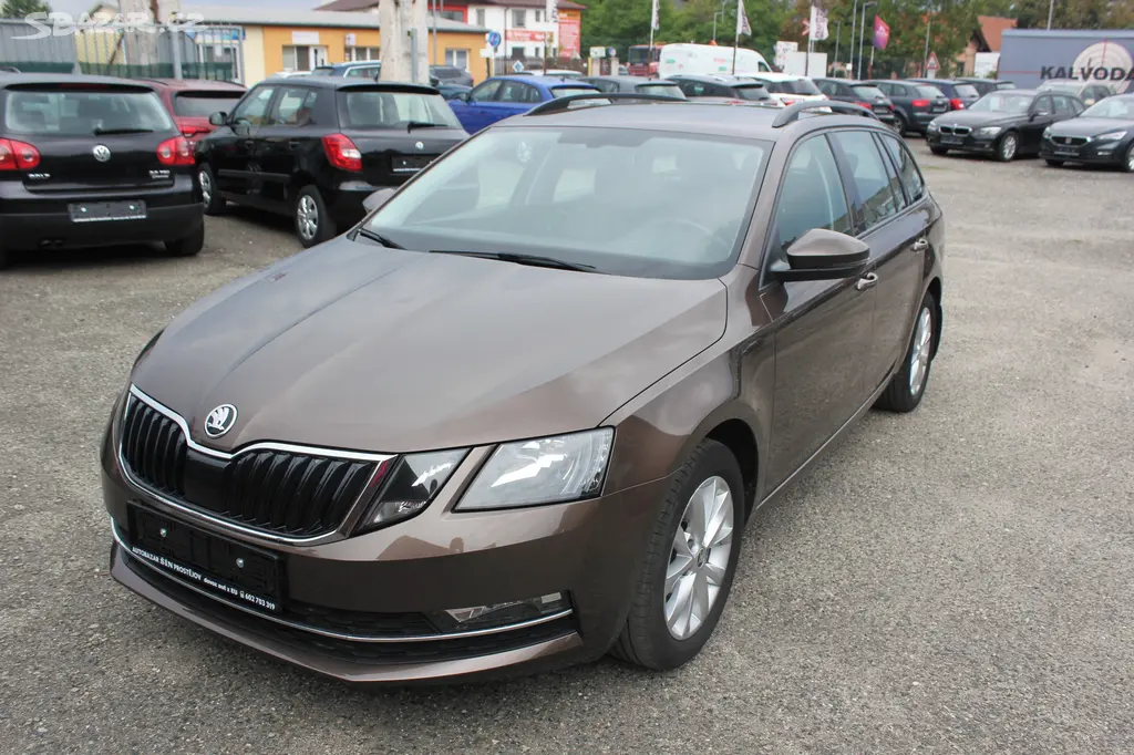 Škoda Octavia, 1.6 TDI, VÝHŘEV, SERVIS - fotka 3