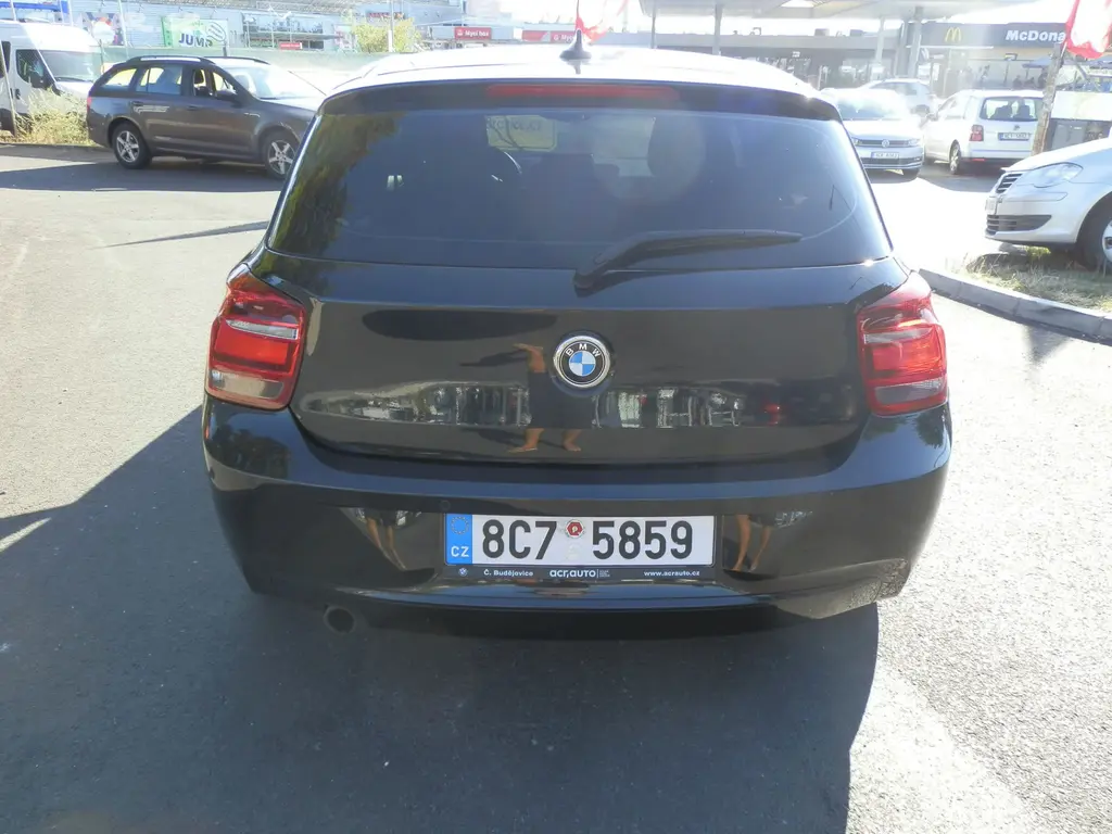 BMW řada 1 - 1,6i nová STK - fotka 6