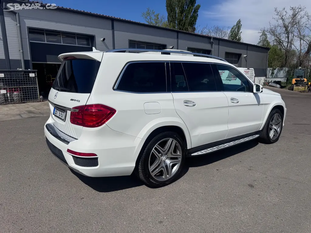 Prodám Mercedes-BenzGL350 sedmimístné, plná výbava - fotka 4