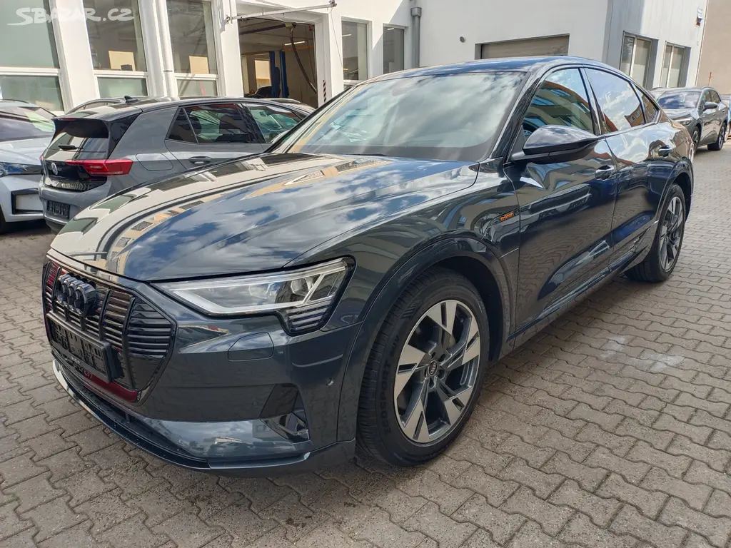 Audi e-tron Sportback Quattro 50 4x4 230kW SOH 96% - fotka 2