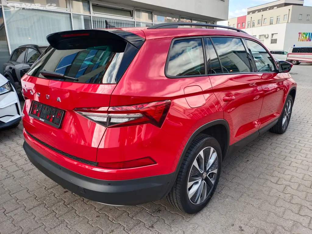 Škoda Kodiaq 2.0 TDI 110kW DSG Tažné Matrix LED - fotka 4