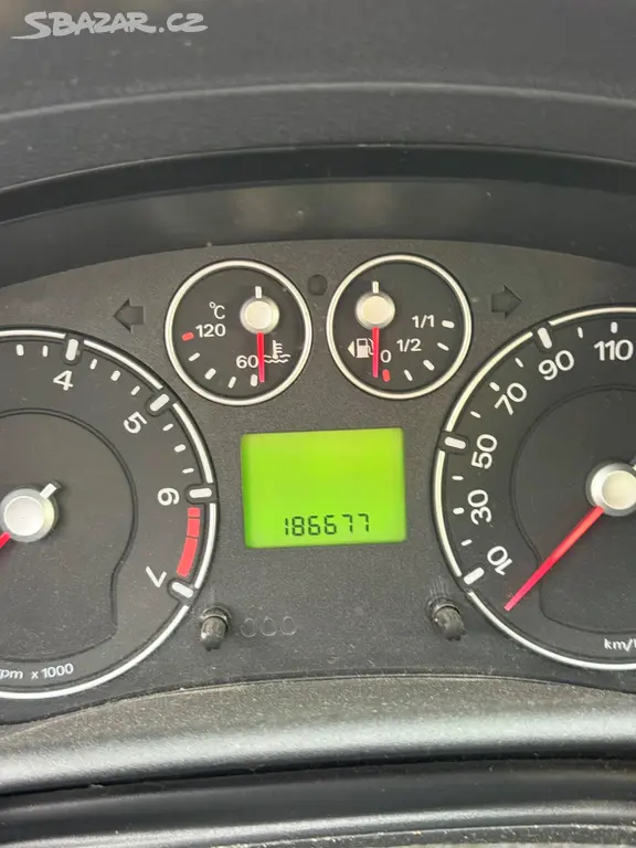 Auto Ford Fusion - fotka 6