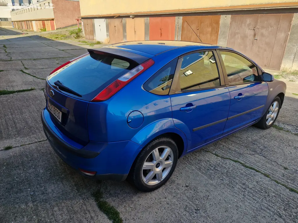 Ford Focus 1.6 - fotka 2