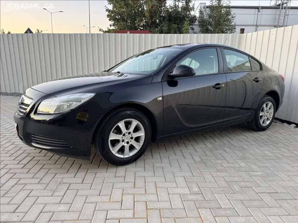 Opel Insignia, 1,6 i 85kW tažné KLIMA ALU - fotka 3