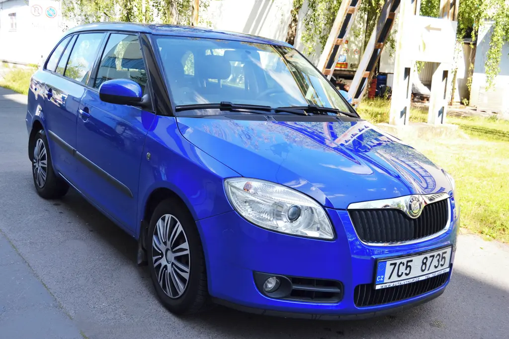 ŠKODA FABIA II 1.4i 16V KOMBI/TAŽNÉ/KLIMA/116TKM/ - fotka 5