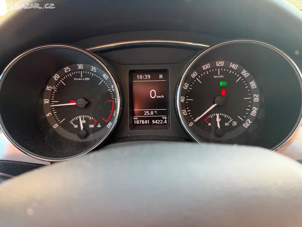 Škoda Superb Combi 2.0 TDI DSG 125 kW 2014 - fotka 4
