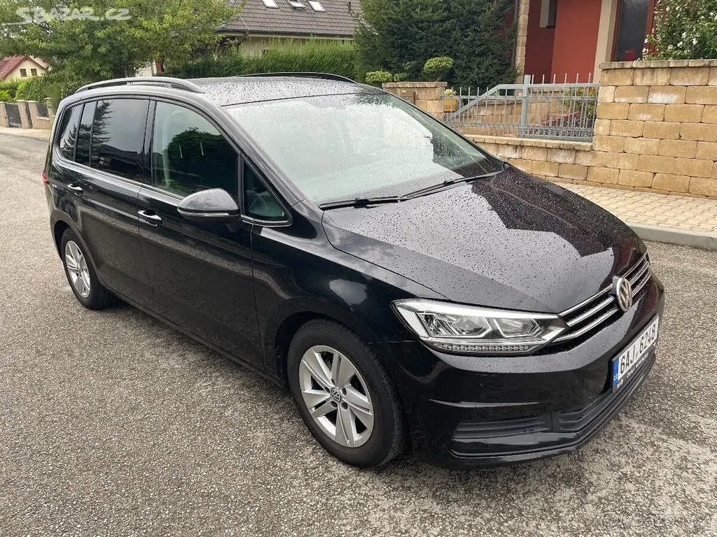 Volkswagen Touran 1,6 TDi/85kw - fotka 4