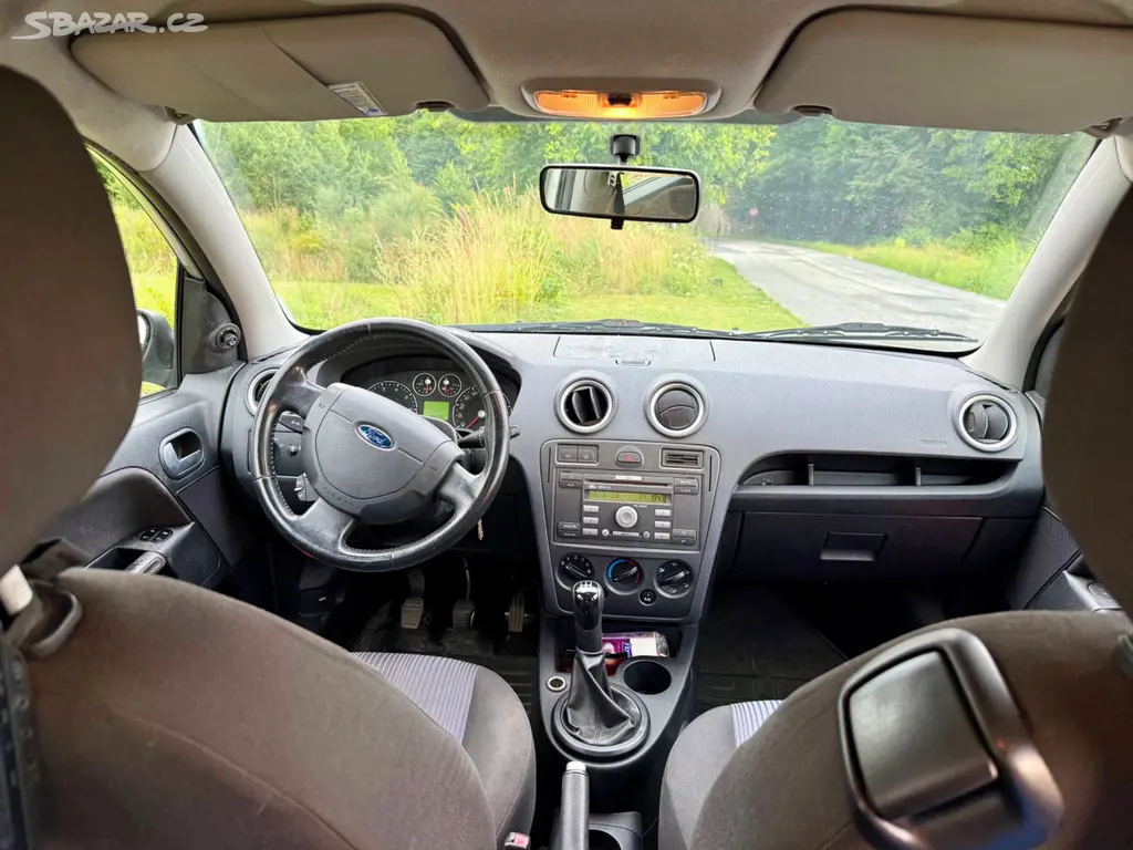 Auto Ford Fusion - fotka 5