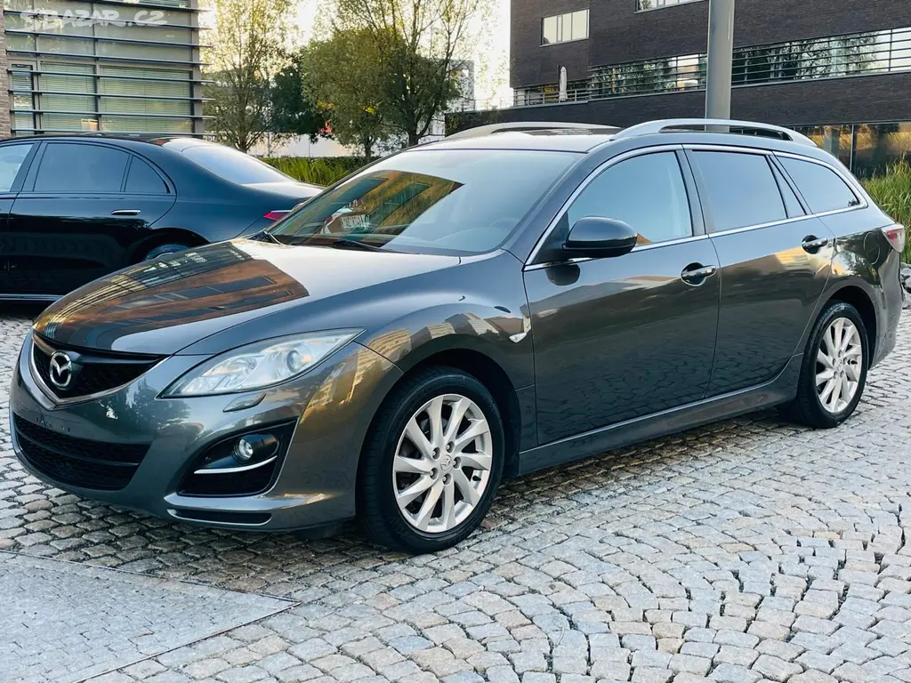 Mazda 6, 2.0i MAN 1MAJITEL VÝHŘEV TAŽNÉ - fotka 4