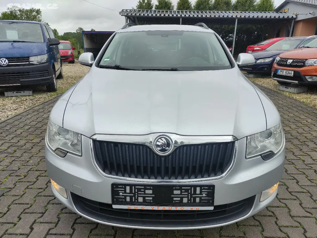 ŠKODA SUPERB 2.0TDi,103KW,6-KV.,TAŽNÉ 1800KG,COMBI - fotka 2