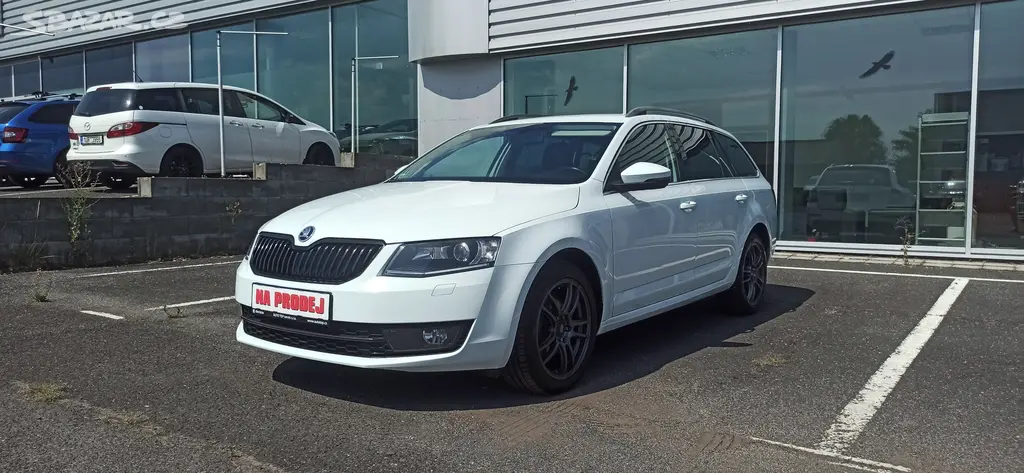 Škoda Octavia 3 1.4 TSI 103 Kw Elegance Rv 2015 - fotka 3