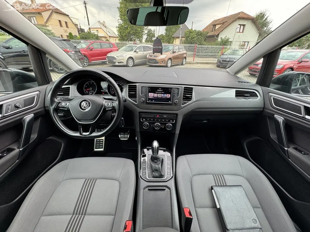 Volkswagen Golf Sportsvan, 1.4TSi R-Line DSG Xenony Navi - fotka 6