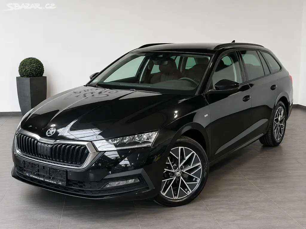 SKODA Superb Combi1.4 TSI DSG iV