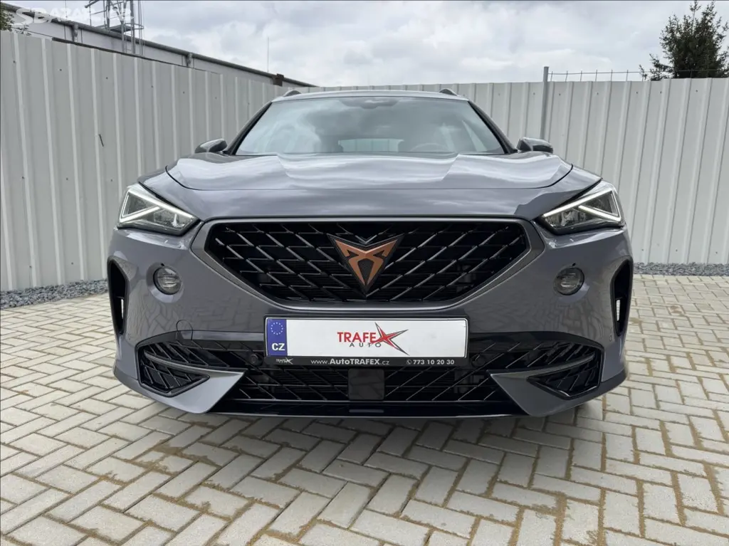 Cupra Formentor, 2,0 TSI 140kW DSG 4Drive ČR - fotka 2