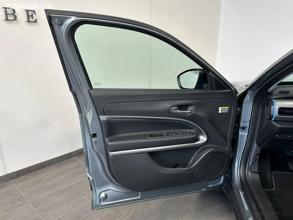 Jeep Avenger Altitude Electric - fotka 4