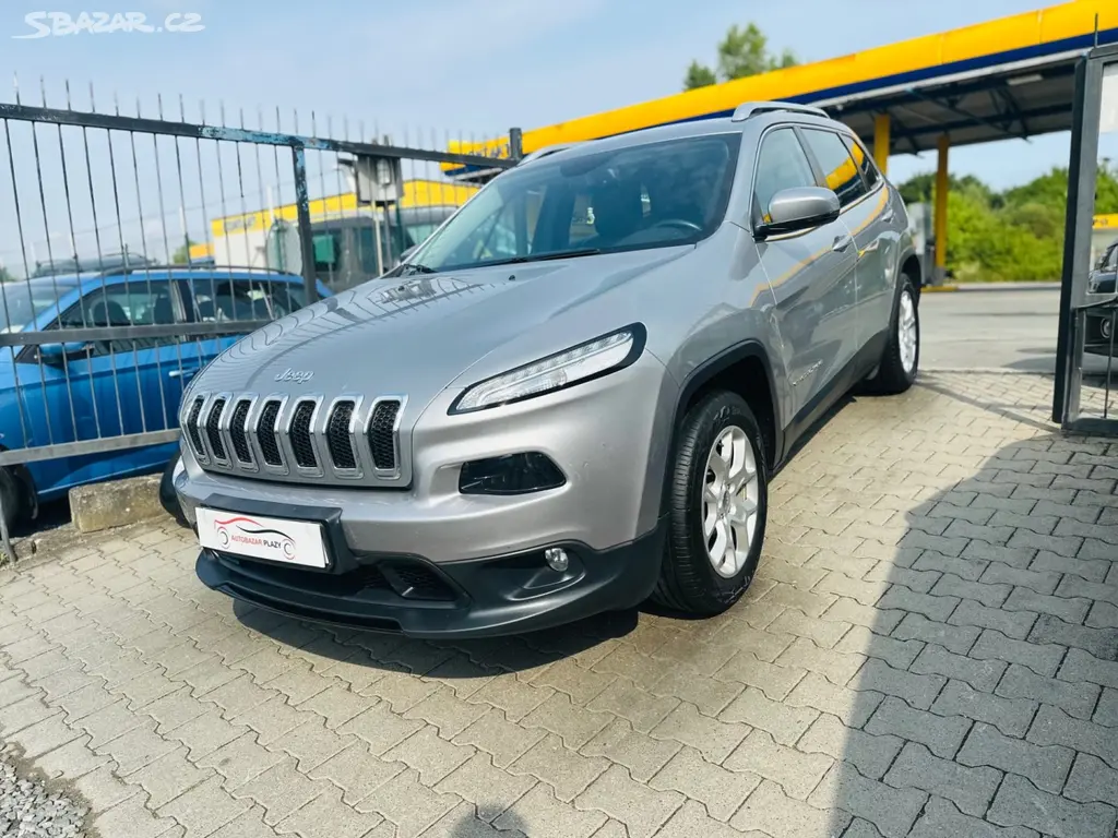 Jeep Cherokee, 2.0D NAVI,VÝHŘEV SED, ČEŠTINA - fotka 3