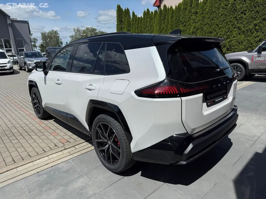 Toyota Rav4, 2.5HEV 194PS 4x4 GR Sport - fotka 5