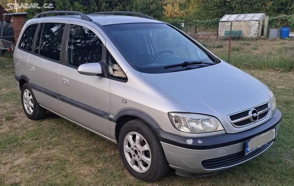 Vozidlo 7 míst Opel Zafira A 1.8 16V 92kW - fotka 2